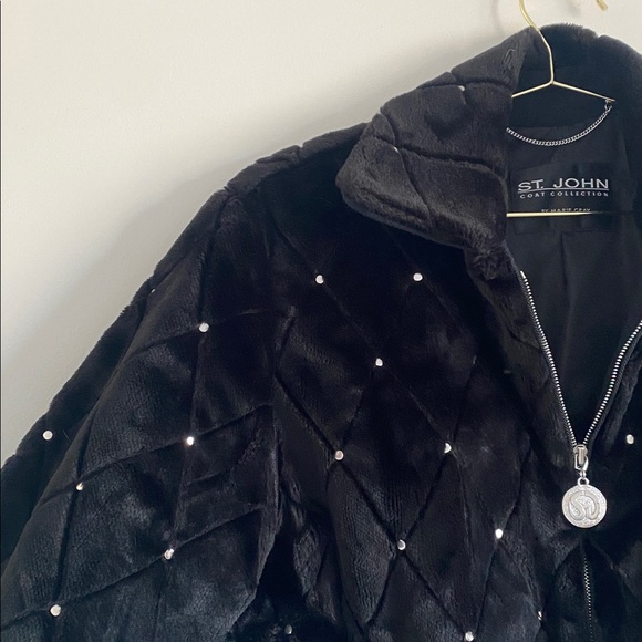 St. John Quilted Faux Fur Studded Convertible Vest/Bomber • Size S - Picture 6 of 16